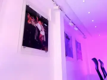 Melanieroah1  live sex cam