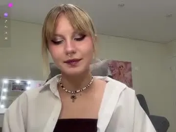 Nelligilbert  live sex cam