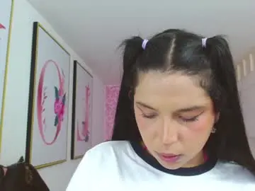 Small_naugthy  live sex cam