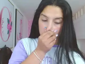 Small_naugthy  live sex cam