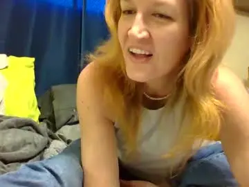 Sub4you69brat  live sex cam