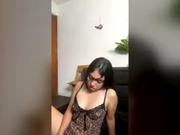 Chiquis001712  live sex cam