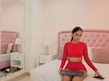 Chloemoon10  live sex cam