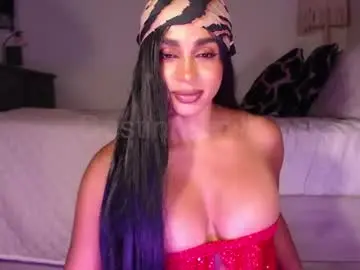 Destinnemil  live sex cam