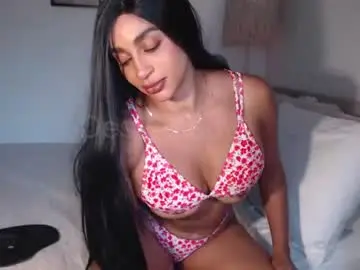 Destinnemil  live sex cam