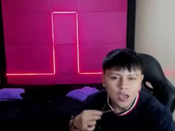 Dimitrytompson  live sex cam