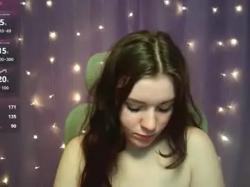 Holly_kittenss  live sex cam