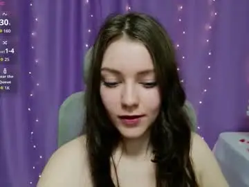 Holly_kittenss  live sex cam