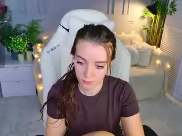 Holly_kittenss  live sex cam