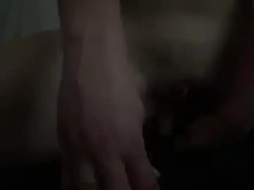 Hornystonergirl42069  live sex cam