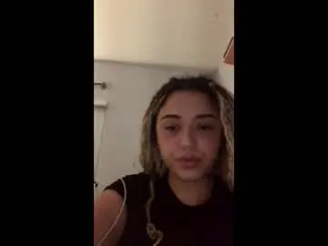 Luckyjazzy  live sex cam