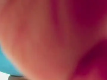 Melania_browis  live sex cam