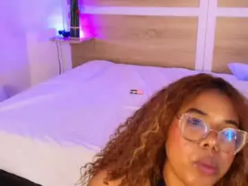 Niickypurple  live sex cam