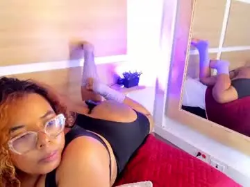 Niickypurple  live sex cam