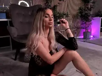 Pearlplenty  live sex cam