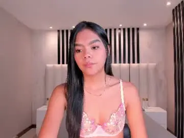 Saphirajames  live sex cam