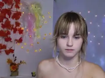 Tessa_shy_  live sex cam