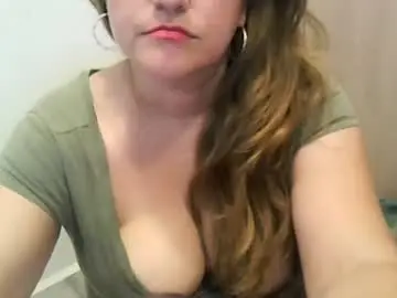 Valerysquirtxxx  live sex cam