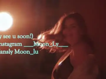 Yumm_lolly  live sex cam