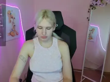 Evelinalu  live sex cam