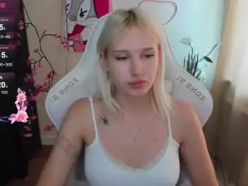 Evelinalu  live sex cam