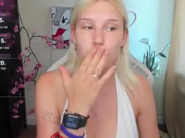 Evelinalu  live sex cam