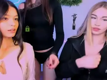 Itscharlliee  live sex cam