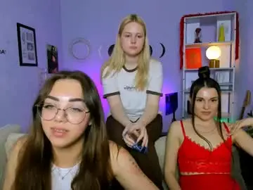Kiki_swan  live sex cam