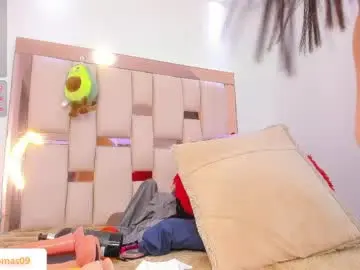 Lysa_thomas9  live sex cam