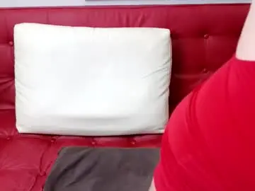 Matureofkind  live sex cam