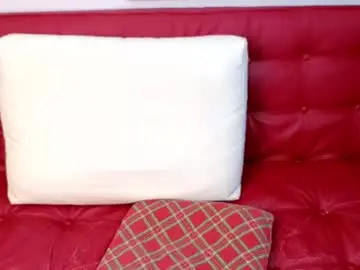 Matureofkind  live sex cam