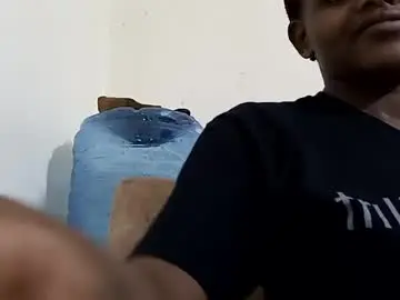 Merlyne20  live sex cam