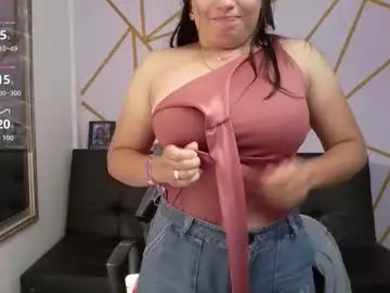 Nailanylombardi  live sex cam