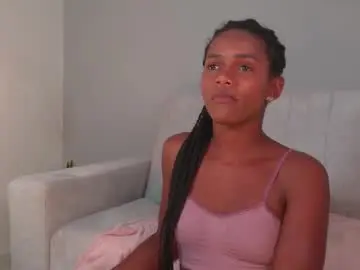 Adelyn_x  live sex cam