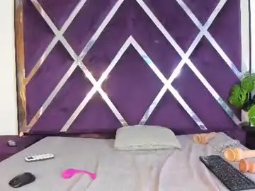 Ambarglowasm  live sex cam