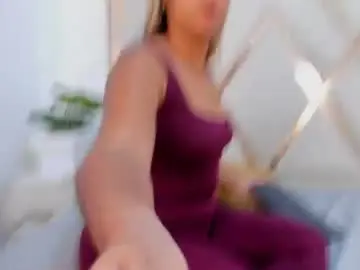 Ambarglowasm  live sex cam