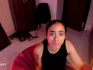 Ave_fenix69  live sex cam