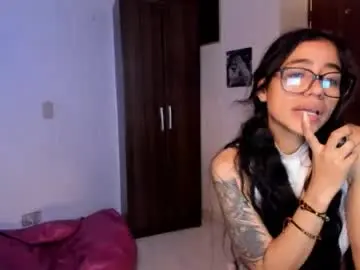 Ave_fenix69  live sex cam