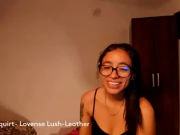 Ave_fenix69  live sex cam