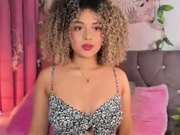 Ebony_curly2  live sex cam