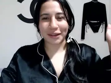 Kiimy_to  live sex cam