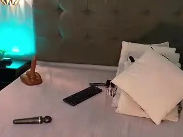 Madisonsmith1  live sex cam