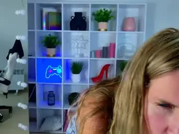 Mollyloll  live sex cam