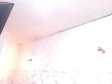 Paulitapurple  live sex cam