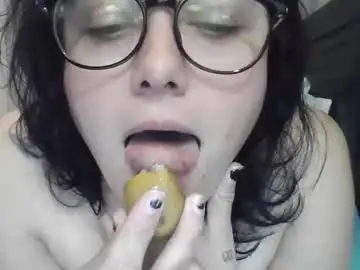 Poppy_stax  live sex cam