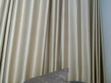 Shayne_akinyi  live sex cam