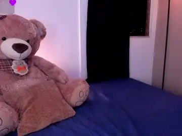 Smiledivinity  live sex cam