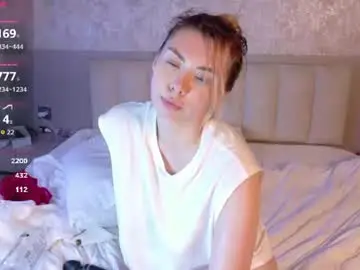 Brenda_m00n  live sex cam