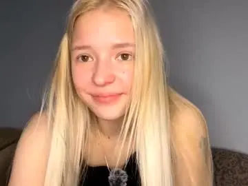 Diamondtraverse  live sex cam