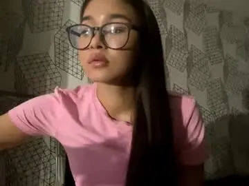 Diamondtraverse  live sex cam